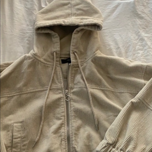 jacket - Picture 2 of 5